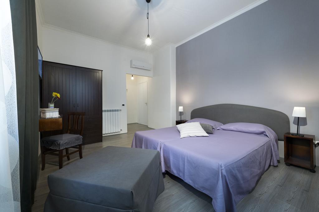 B&B Sleep & Zupp Neapol Pokoj fotografie