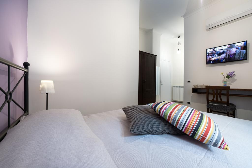 B&B Sleep & Zupp Neapol Pokoj fotografie